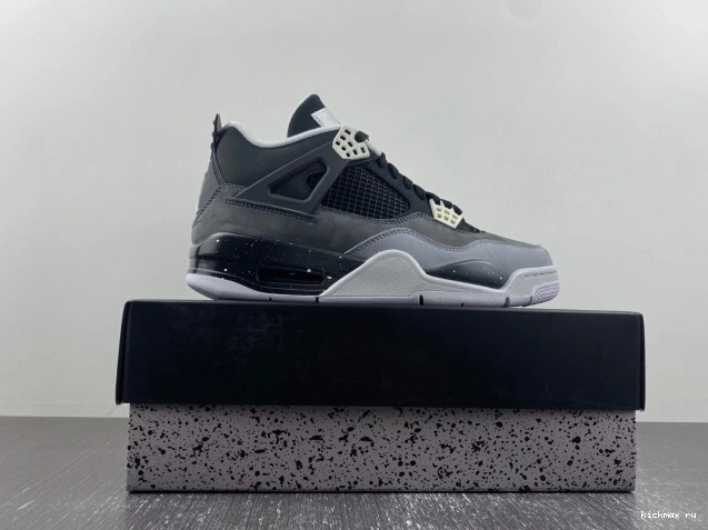 Cheap MAX 626969-030 Retro 4 Fear Pack (2013) Jordan 0819
